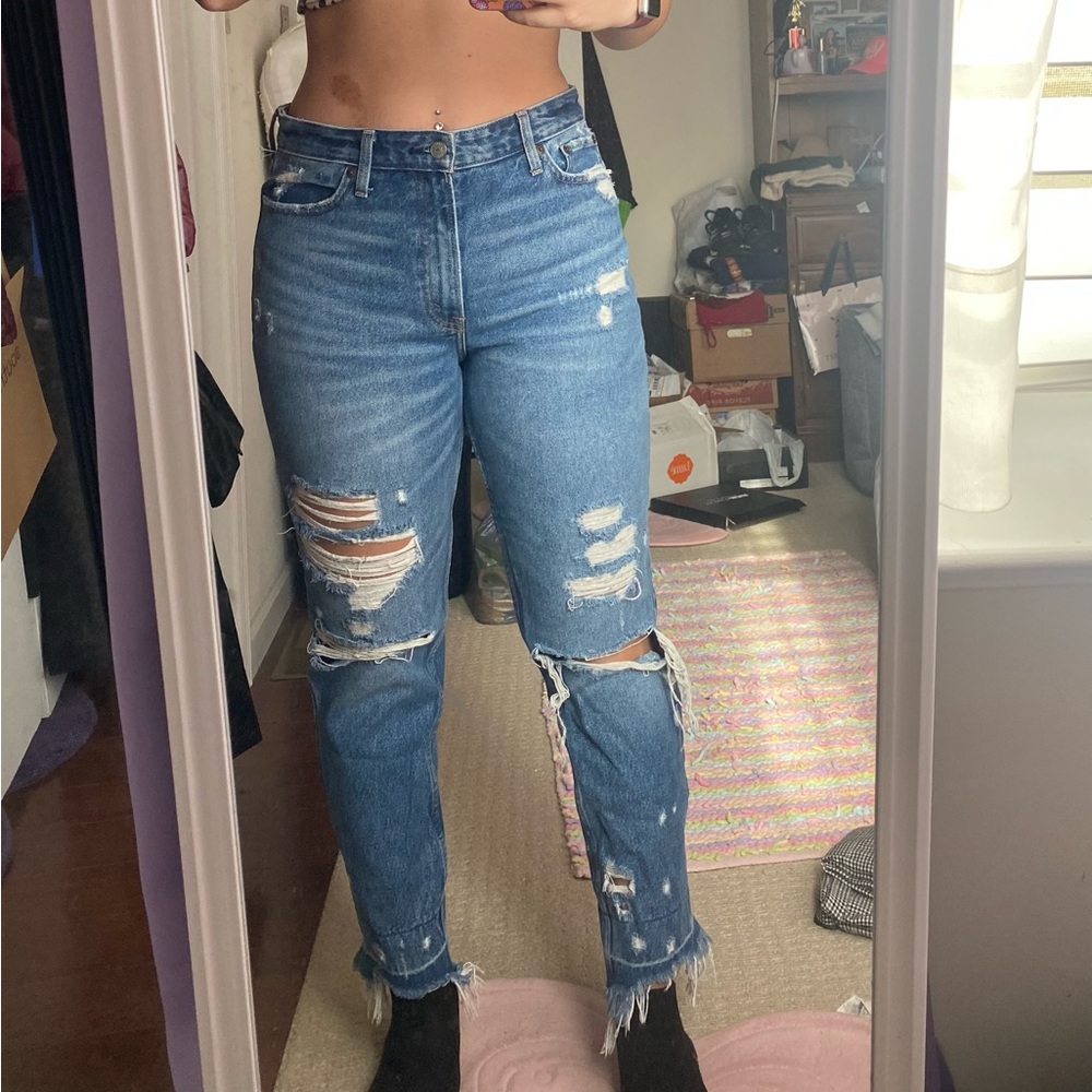 Abercrombie & Fitch ripped high rise ankle girlfriend jeans size 10